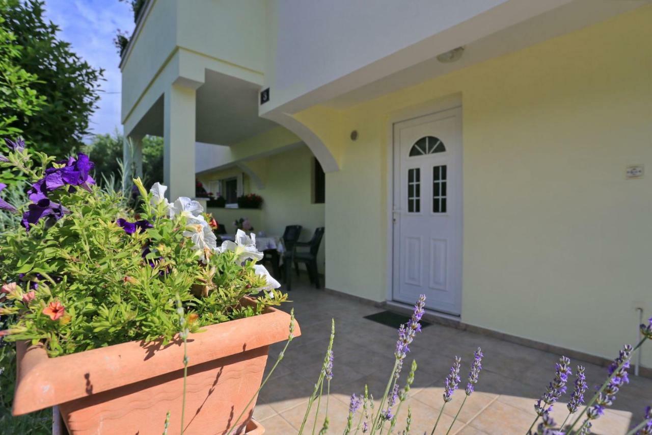 Apartments Romansa Zaton  Exterior foto